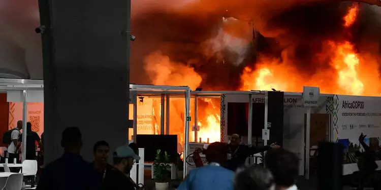 Incêndio na COP30: 21 pessoas receberam atendimento após o ocorrido, diz Ministério da Saúde