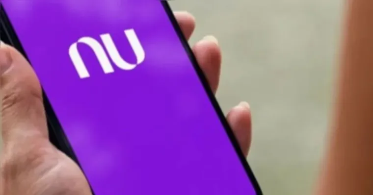 Nubank avisa clientes sobre fim de serviços no Brasil