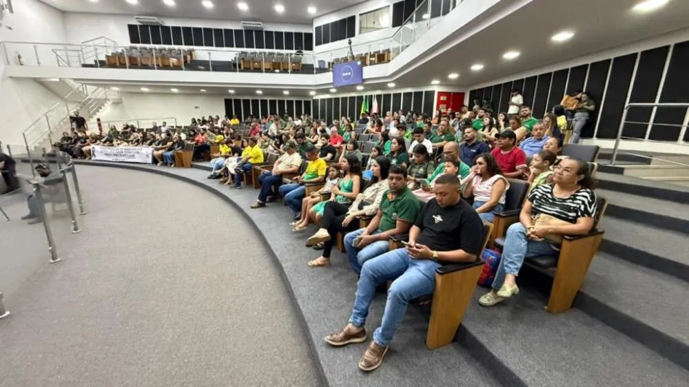 Câmara debate orçamento, segurança alimentar e direitos sociais na 15ª Sessão de 2026