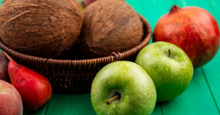 Apesar de serem boas para emagrecer e diabetes, frutas precisam ser consumidas com controle | Reprodução/Magnific