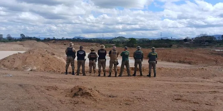 Operação Federal Extractio II teve como objetivo coibir atividades clandestinas de garimpagem e de extração mineral, além de desarticular estruturas utilizadas na exploração ilegal de recursos minerais (Foto: Divulgação/PF Pará)