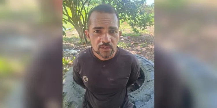 Foragido da Justiça foi encaminhado à Delegacia de Polícia em Moju (Foto: Reprodução / Redes Sociais)