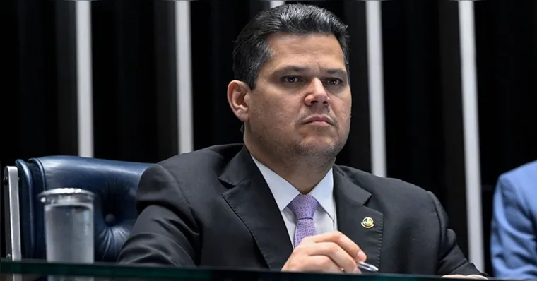 Alcolumbre esteve no Palácio da Alvorada em reunião que teve como objetivo discutir as principais pautas de interesse do governo. | Carlos Moura/Agência Senado